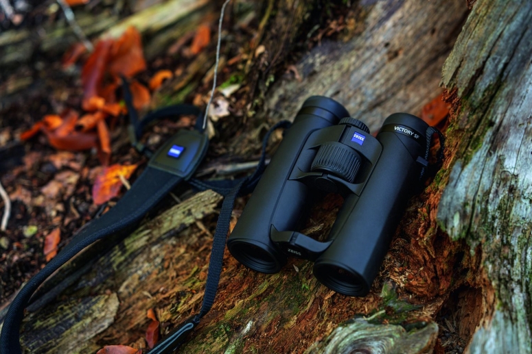 ZEISS Victory SF 10x32 + Kreuzriemen